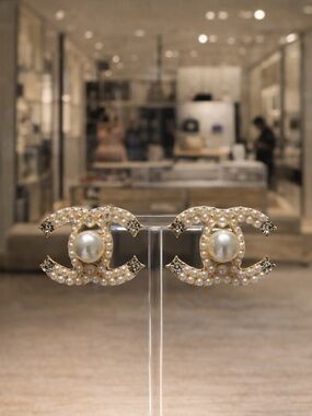 Fashion Earrings Gold Tone & Pears Stud Style| Elegant Statement Glam Jewelry